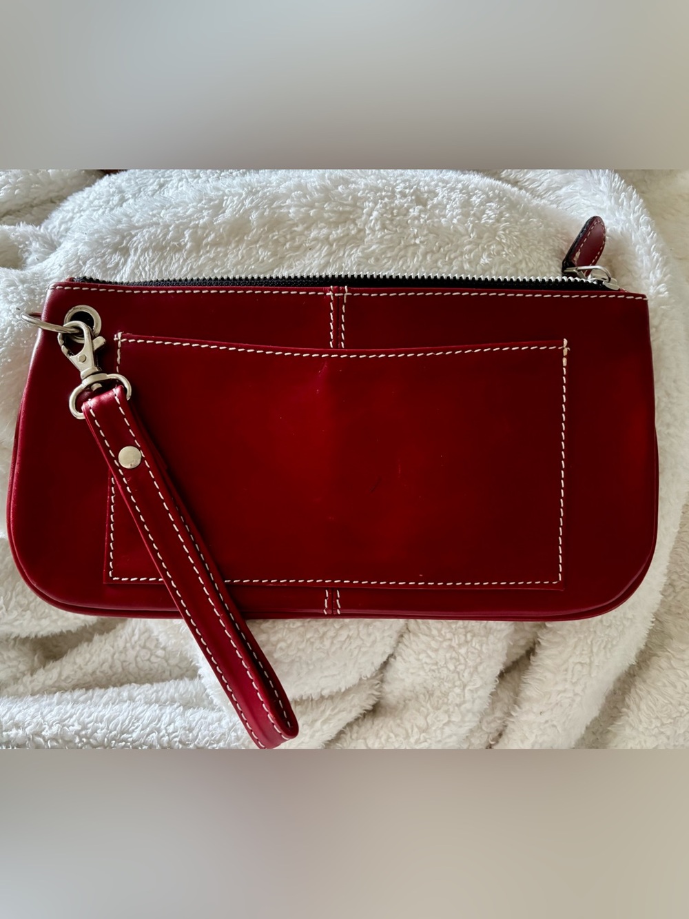 Latico Vintage Y2K Red Leather Wristlet Clutch White Contrast Stitching Flaw